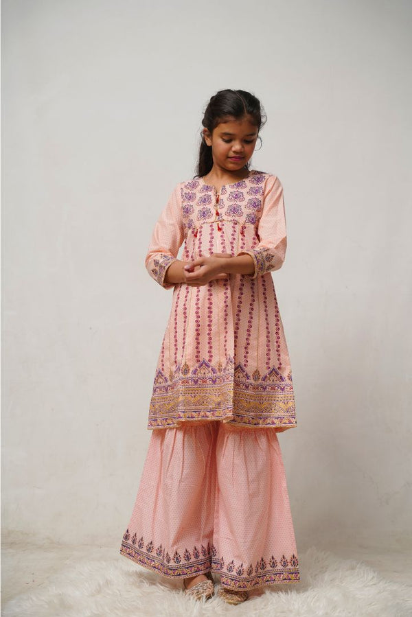 3 Piece Embroidered Lawn Suit - Arg888